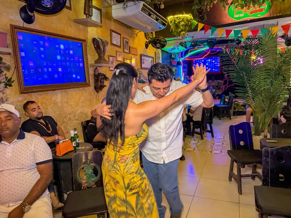 Vuelta Bajero Salsa Nights