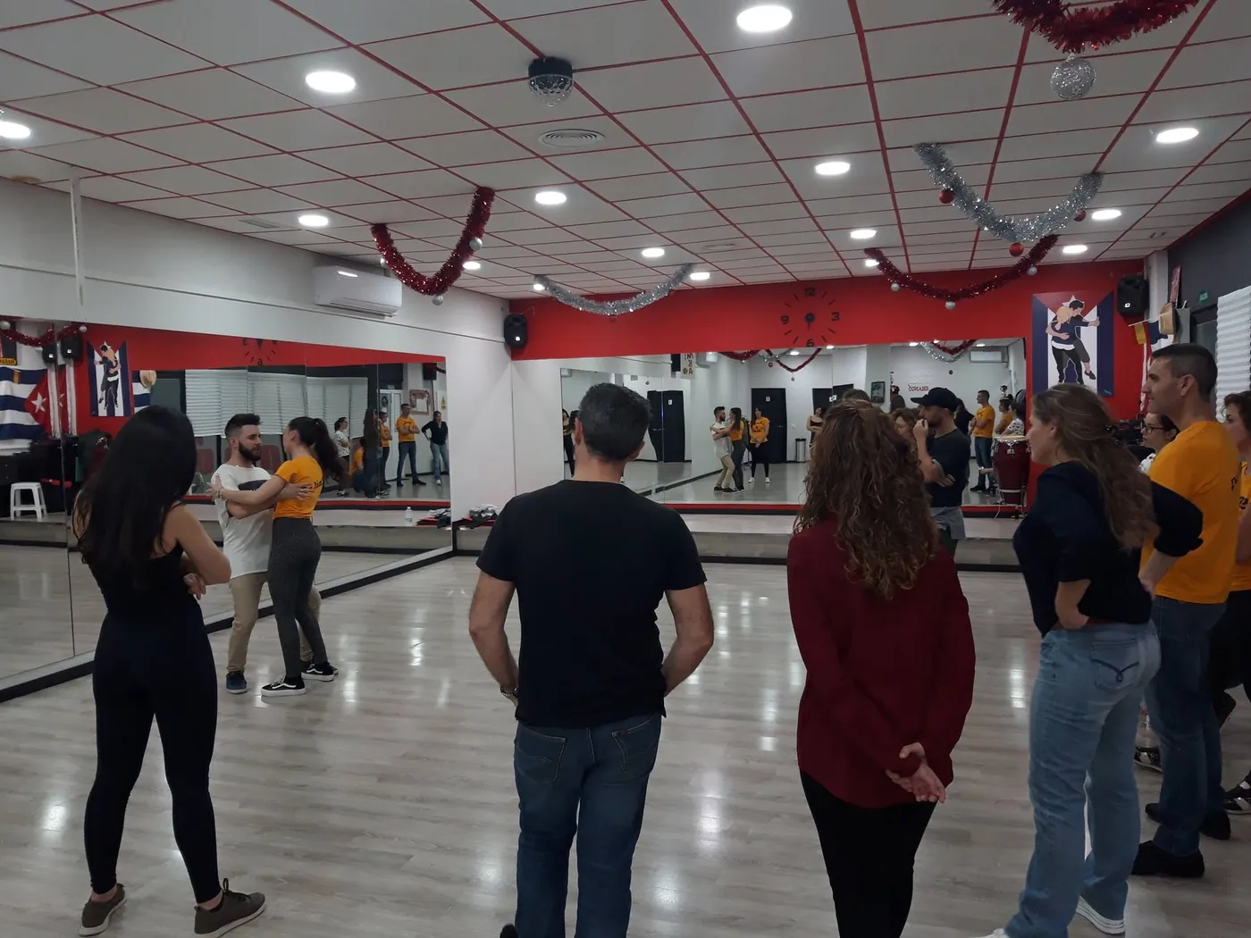 Weekly Salsa & Bachata Classes at Shangó Dance Studio