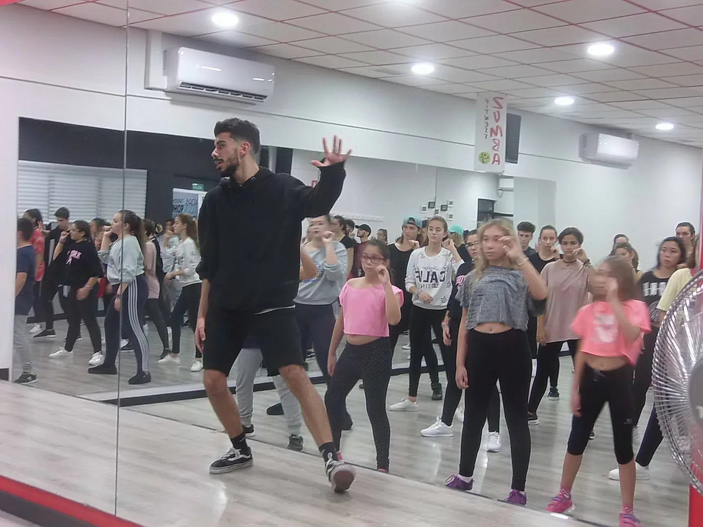 Weekly Salsa & Bachata Classes at Shangó Dance Studio