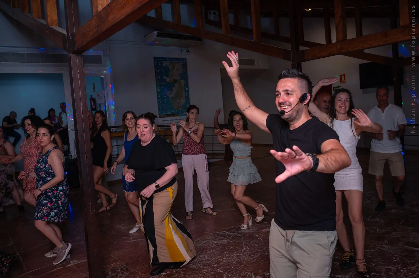 Weekly Salsa & Bachata Classes at Sony Lus Dance Studio