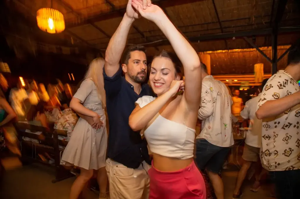 Alma De Baile Summer Parties at Safari Beach Bar 2026