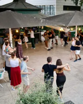 Bachata Vendredis au Ponto de Encontro