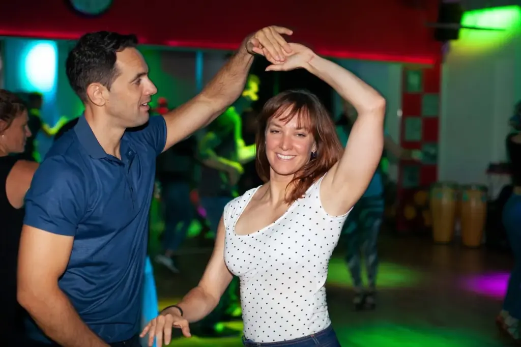 BailaRico Weekly Salsa & Bachata Classes