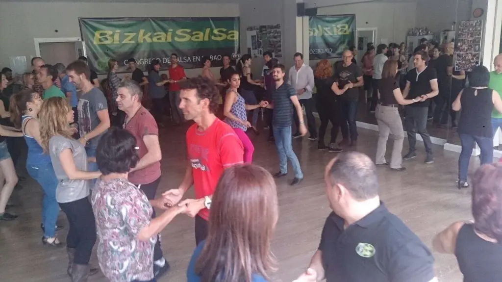 BizkaiSalsa Regular Classes