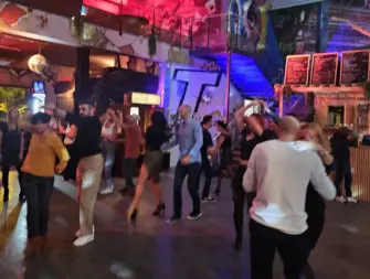 Corso di Bachata – Jérémy Bachata al Bunker Paillettes