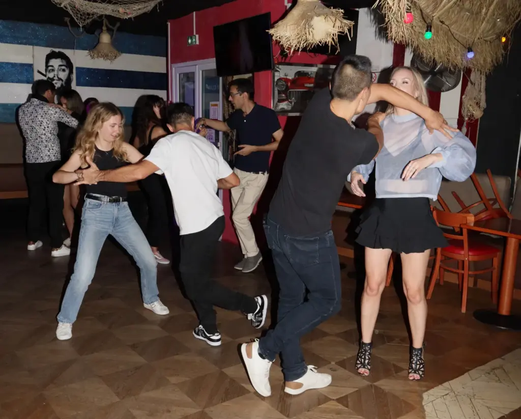 Cuban VS Dominican Flow at Salsa Cuba Libre