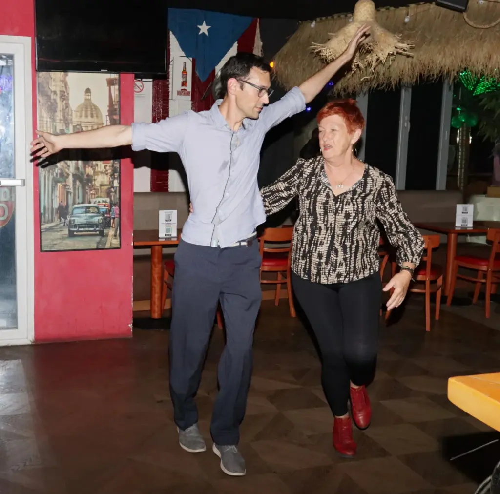 Cuban VS Dominican Flow at Salsa Cuba Libre