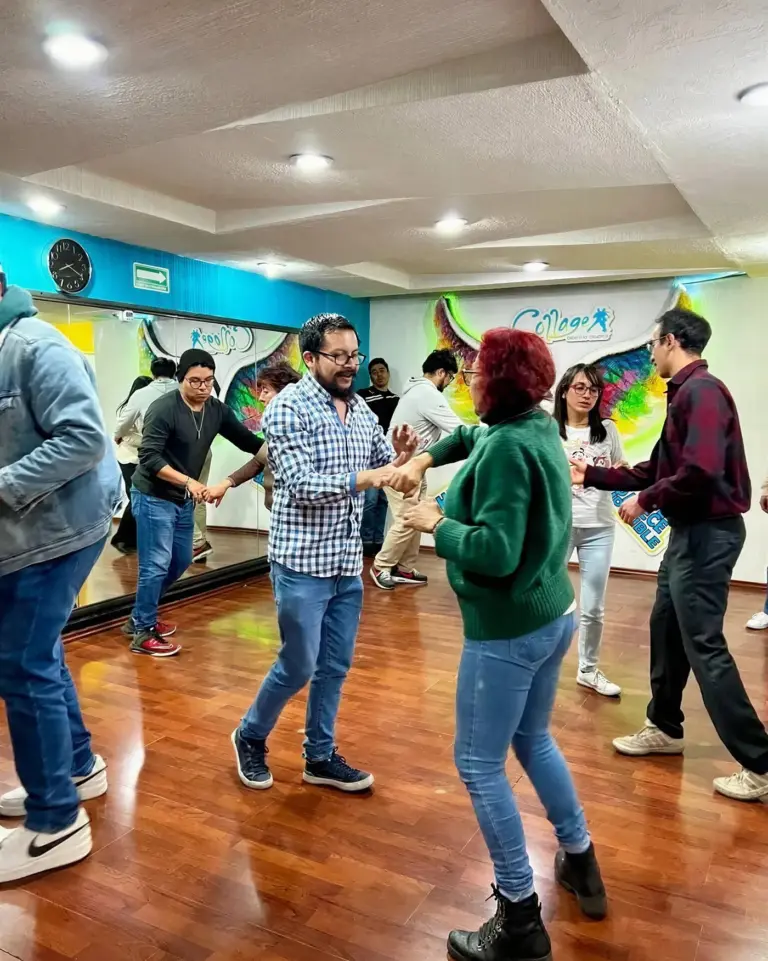 Curso Sabatino – Cumbia at Collage Dance Studio 2025