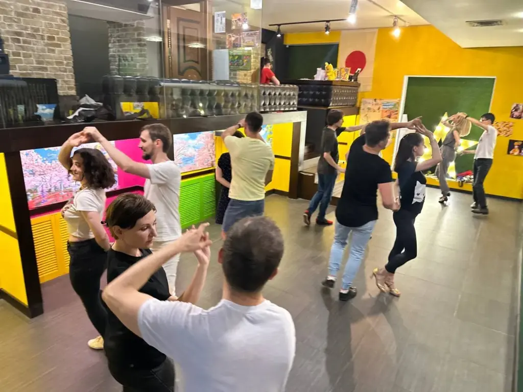 Dance Café at SalsaBO