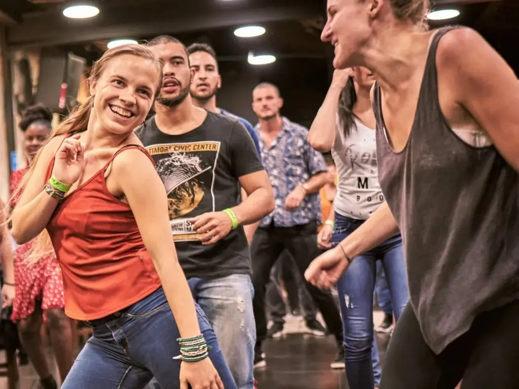 Dance Free Weekly Classes and Socials in Cali