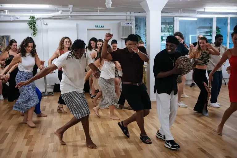 Cours de Salsa et de Danse Latine à Danzarte Bern