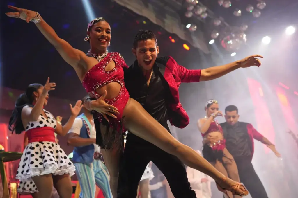 Delirio Salsa Show at Carpa Delirio