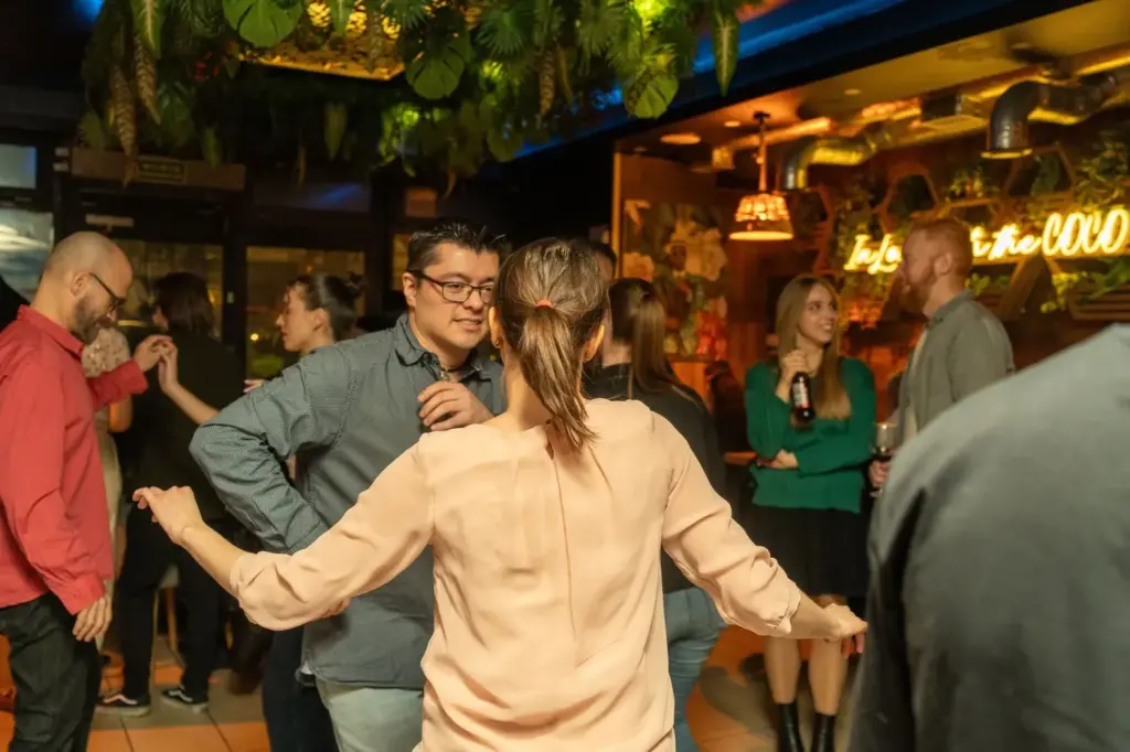 Free Indoors Salsa & Bachata Lessons & Social Dance Party at COCO Lounge