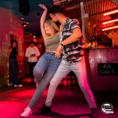 Salsa du vendredi au Latina Café