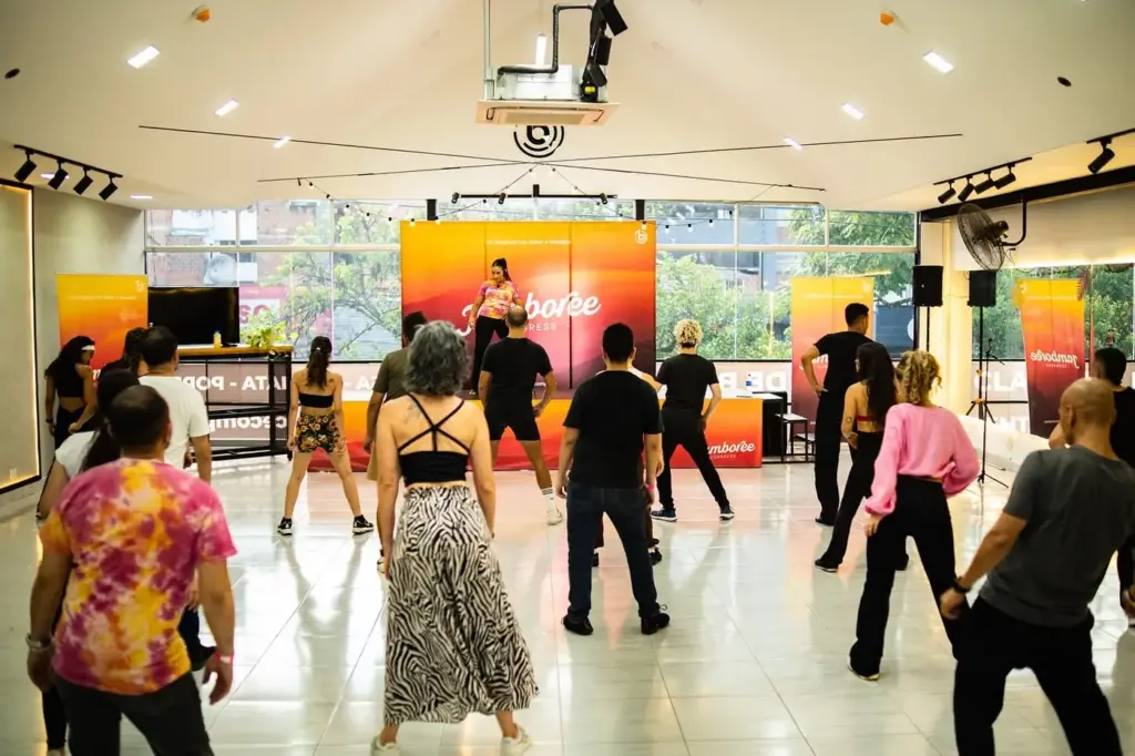 Friday Salsa Class and Social at Laureles