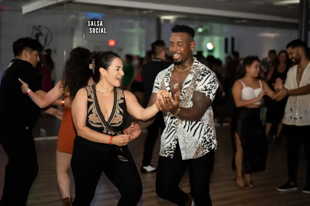 La Vibra – Dallas Salsa & Bachata Social