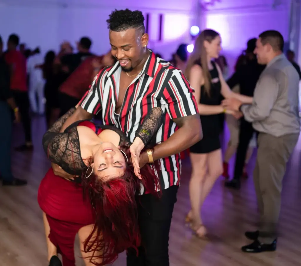 La Vibra – Dallas Salsa & Bachata Social