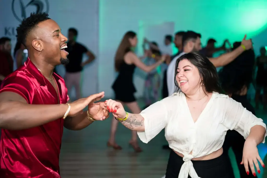 La Vibra – Dallas Salsa & Bachata Social