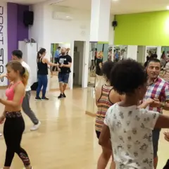 Corsi di Danza Latina presso Don’t Stop Escuela de Baile