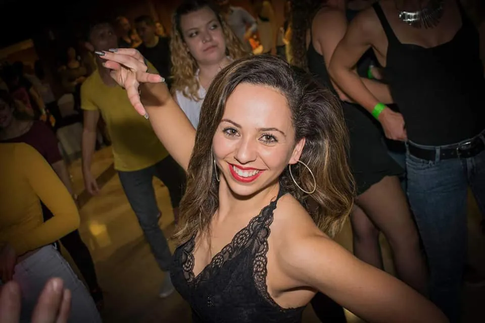 Latin Dance Classes at Golden Dance Studio Santander