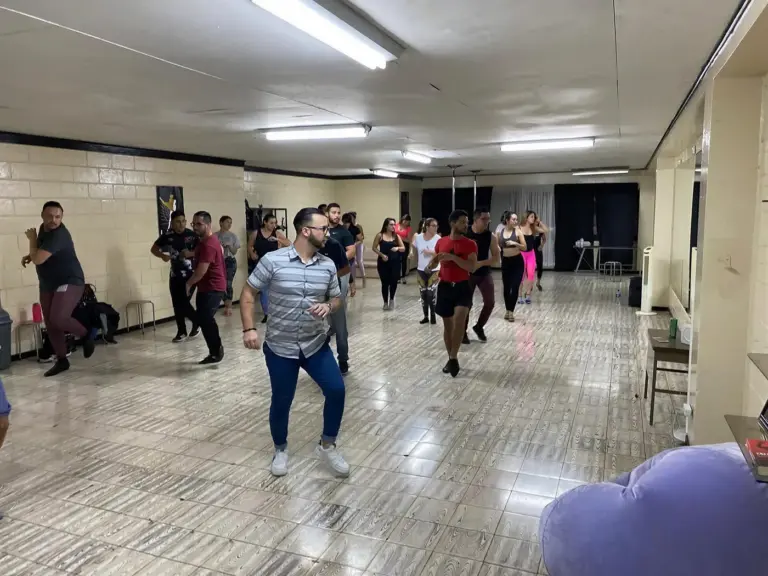 Latin Elite CR – Cours de Salsa Niveau 3