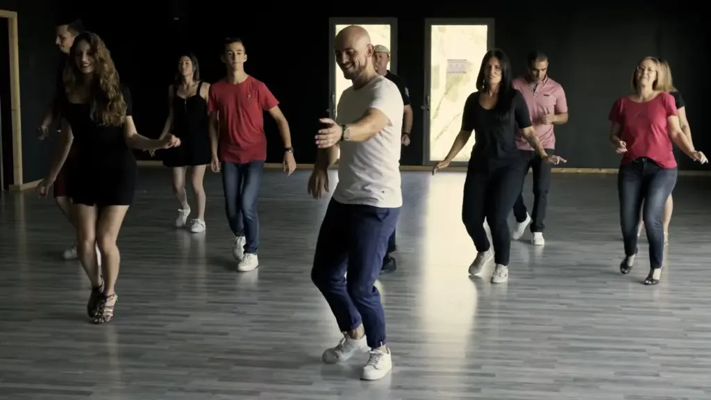 Le Tempo Salsa & Bachata Weekly Classes