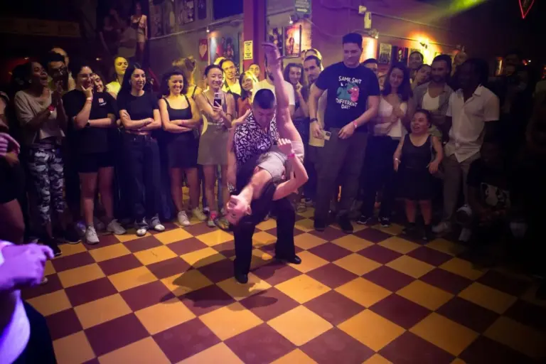 Mercoledì di Salsa Pal Bailador presso La Topa Tolondra