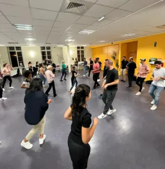 Serata mensile salsa-bachata Qué Rico Mambo