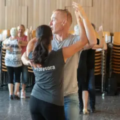 Muevete Formazione di Danza Latina Basilea