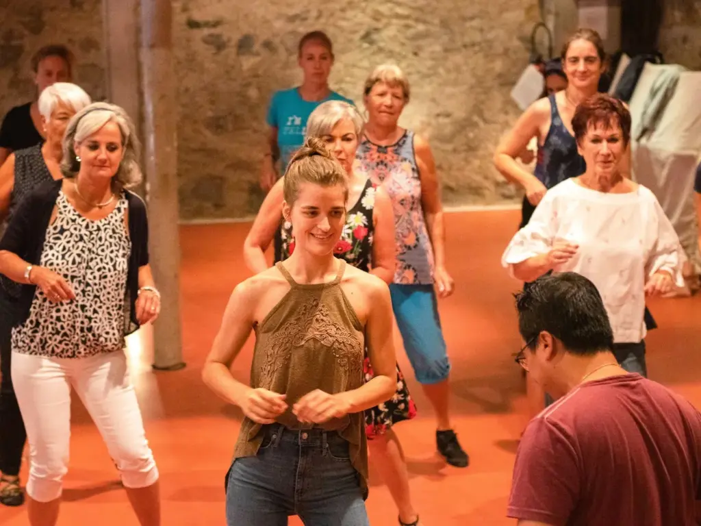 Muevete Latin Dance Training Basel