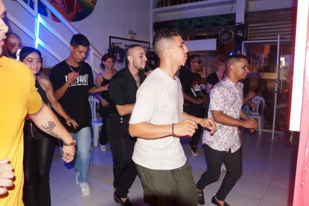 Rumba y Salsa Weekly Classes and Workshops