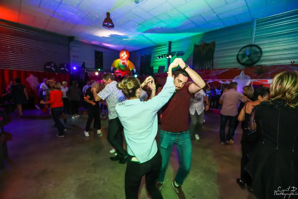 Sábado Salsa Night at Le Vieux Rouge