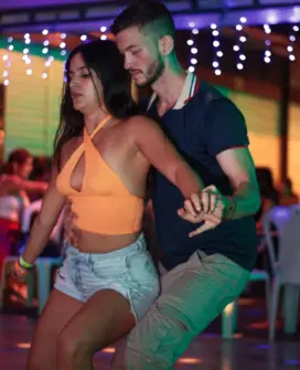 Sábados di Salsa per il Bailador presso El Rincón de Heberth