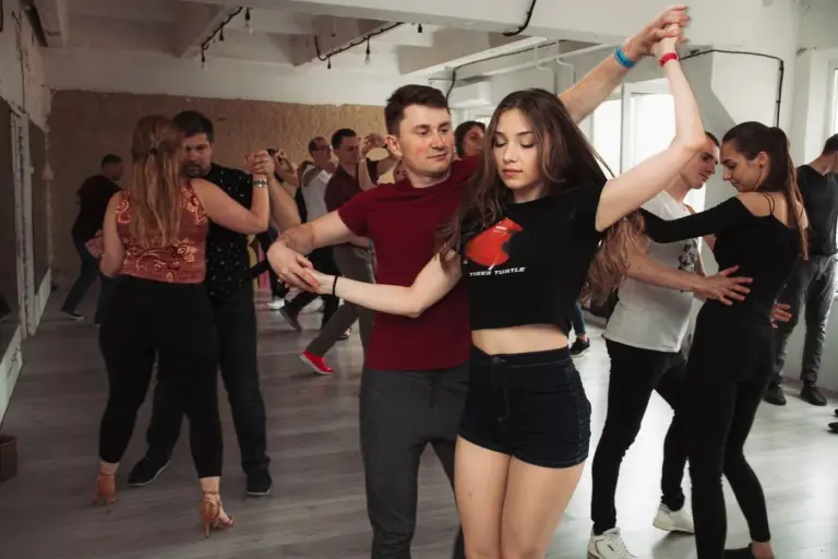 Corsi di Salsa e Bachata presso Bachata Blanca Kyiv
