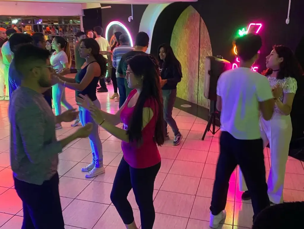 Salsa and Bachata Classes at Caribe Academia de Baile Arequipa