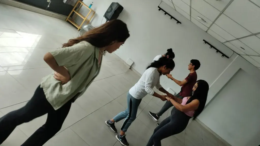 Salsa and Bachata Classes at FG Dance Studio Arequipa