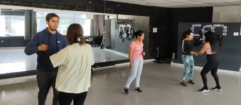 Salsa and Bachata Classes at FG Dance Studio Arequipa