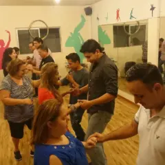 Corsi di Salsa e Bachata presso La Escuela de la Salsa