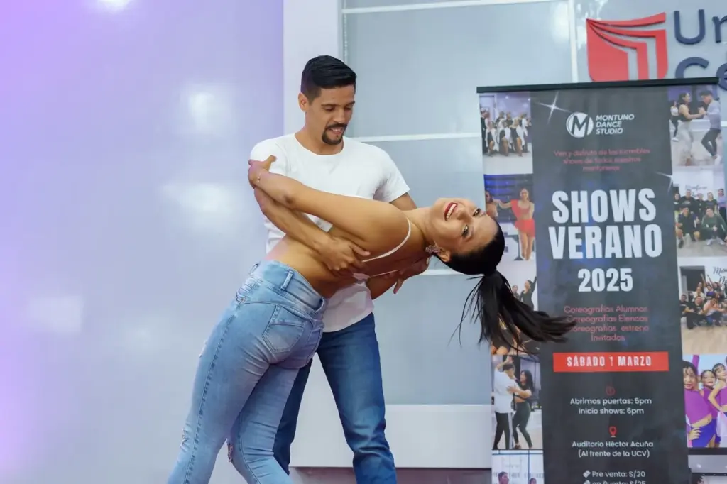 Salsa and Bachata Classes at Montuno Peru