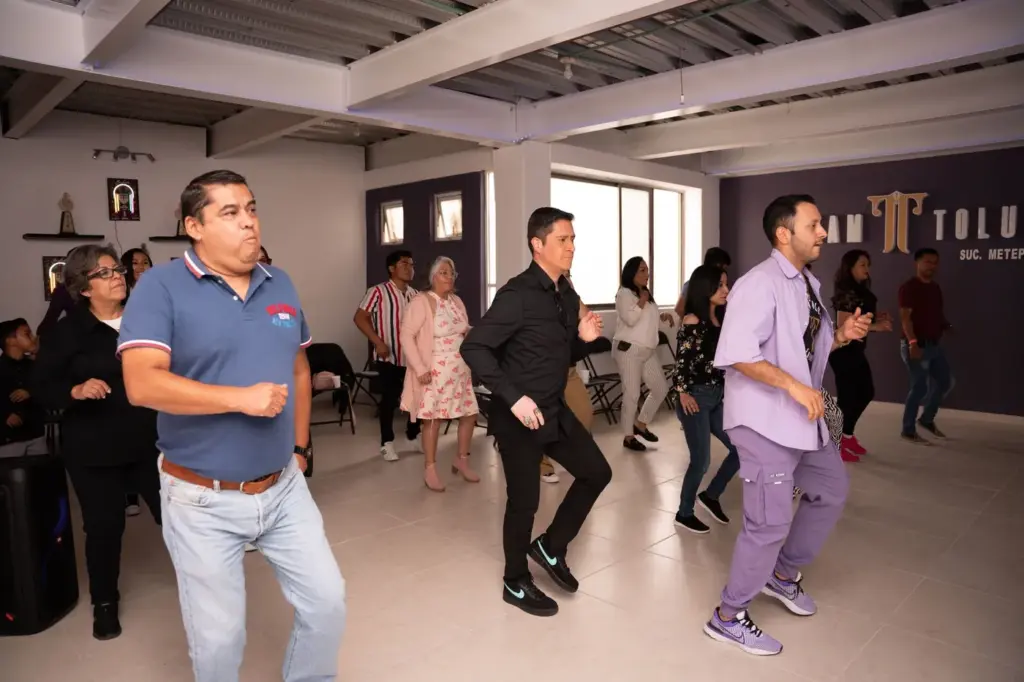 Salsa and Bachata Classes at Team Toluca