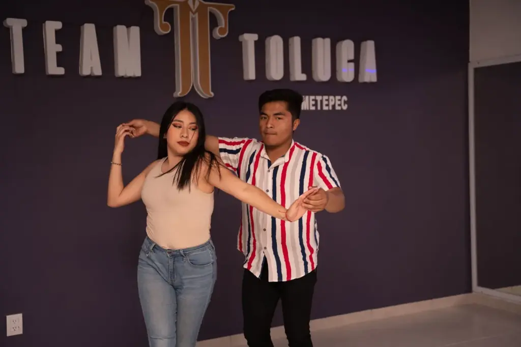 Salsa and Bachata Classes at Team Toluca – Metepec