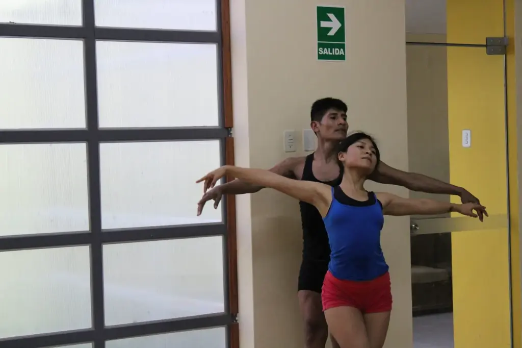 Salsa and Bachata Courses at Liber Dance