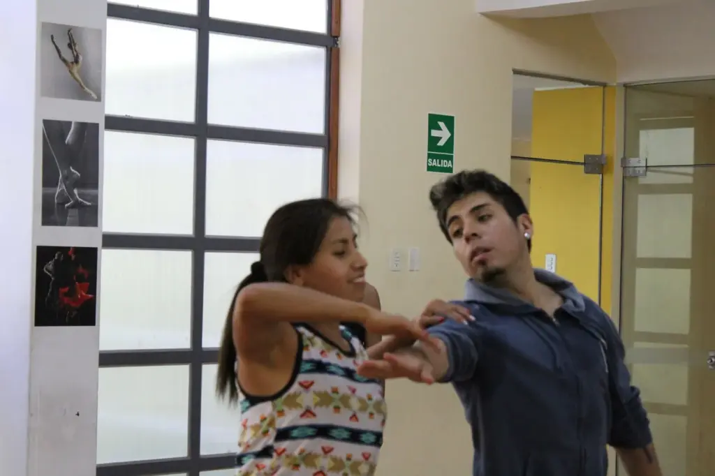 Salsa and Bachata Courses at Liber Dance