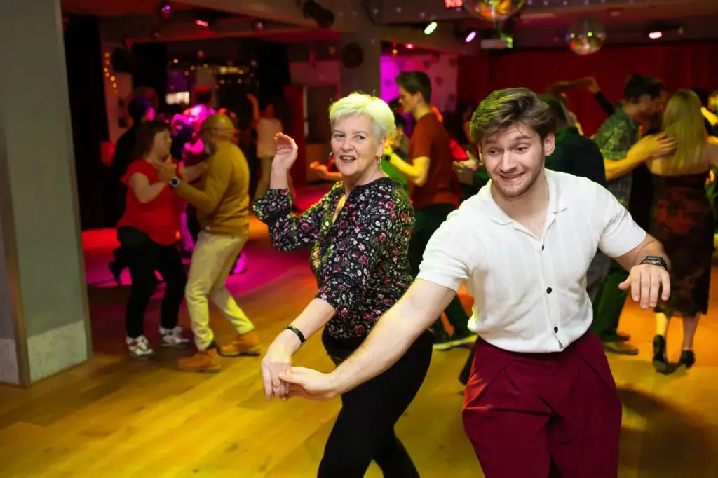 Salsa and Bachata Lessons at Salsability