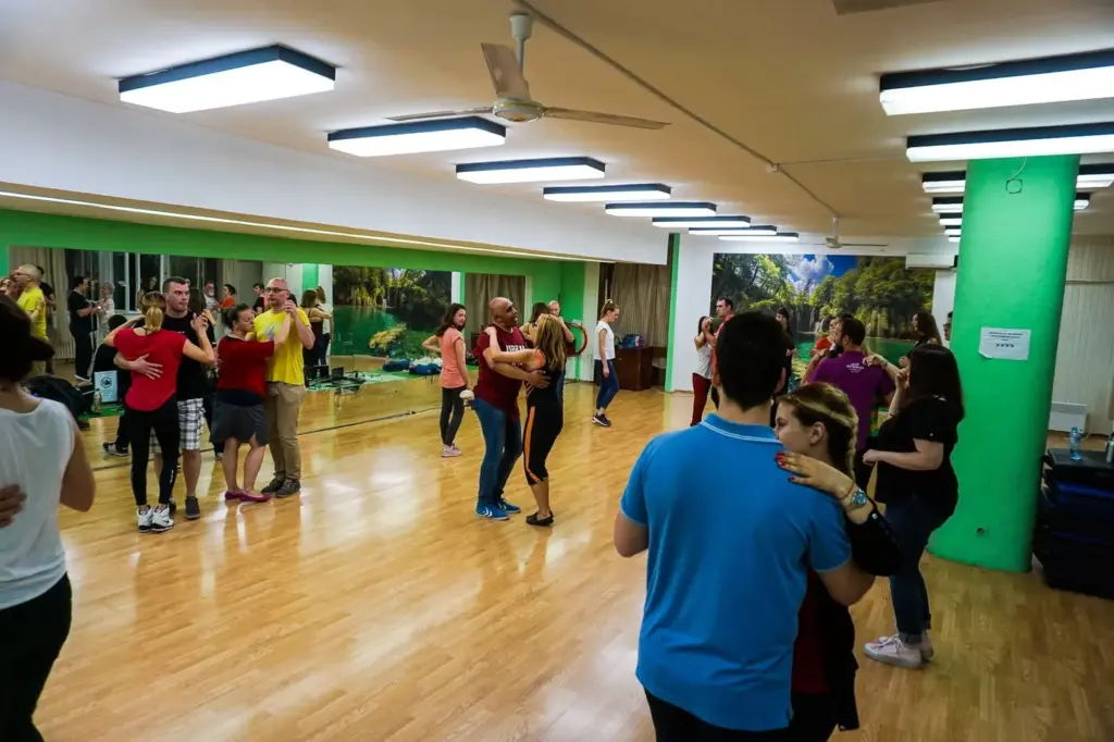 Salsa & Bachata Classes at Baila Dance Studio