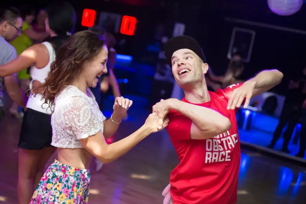 Salsa & Bachata Classes at Club Caliente