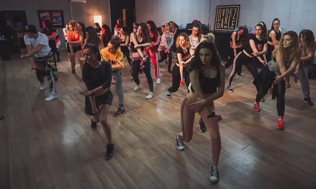 Salsa & Bachata Classes at Dare To Dance Belgrade