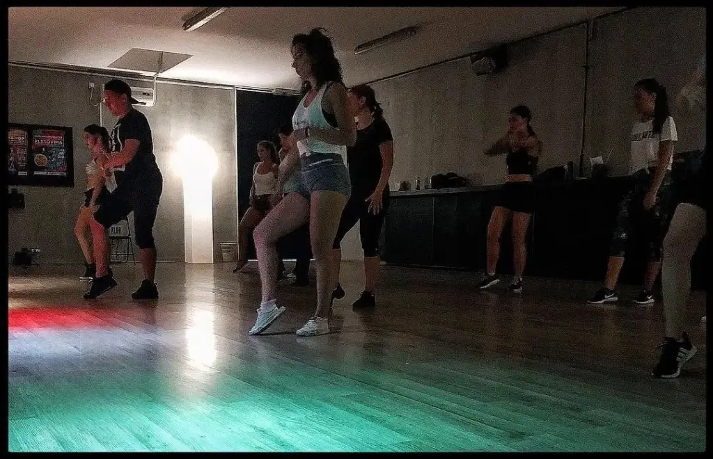 Salsa & Bachata Classes at Dare To Dance Belgrade