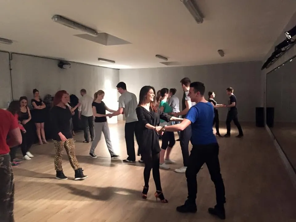 Salsa & Bachata Classes at Dare To Dance Belgrade