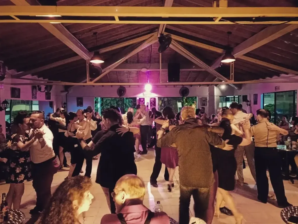 Salsa Casino Básico on Fridays at Nueva Guardia